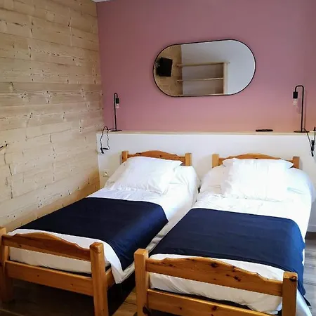 Le Relais D'avajan Bed and breakfast 3*