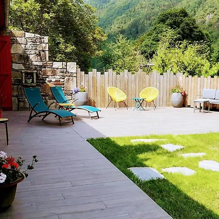 Le Relais D'avajan Bed & Breakfast Avajan