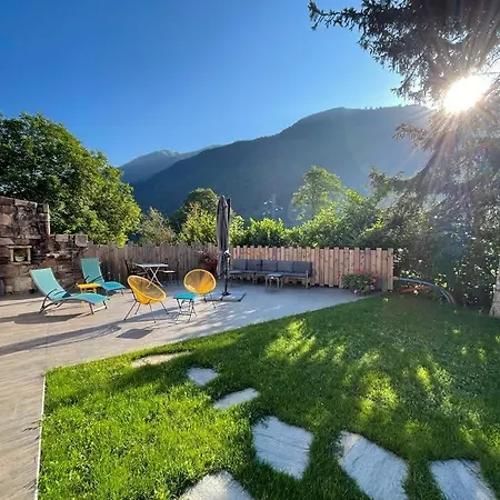 Le Relais D'avajan Bed & Breakfast 3*